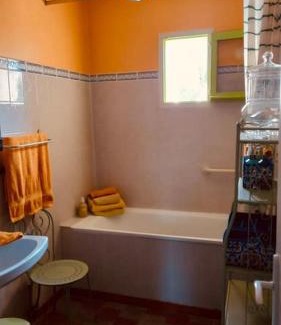 Roquemaure Casa | Maison provençale les glycines