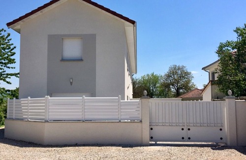 Montalieu-Vercieu Casa | CASA PROX VALLEE CENTRO DE MONTALIEU AZUL / CERCA DE CNPE UFI VIA RHONA / 6 PERS