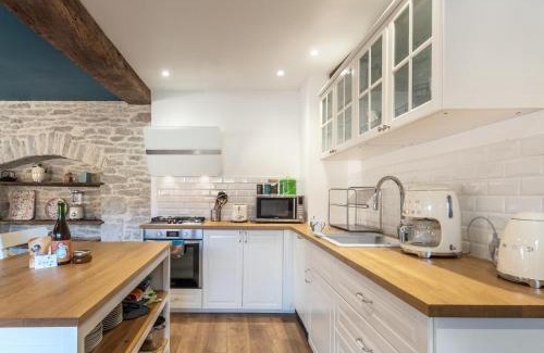 Cenans Casa | Maison rénovée au bord de l'Ognon avec grand jardin et plage privée - FR-1-583-395