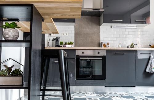 Thann Casa | Maison rénovée au cœur de Thann : 3 chambres, cuisine équipée, proche randonnées et villes alsaciennes - FR-1-744-11