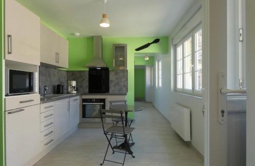 Thivars Casa | Maison rénovée avec jardin, 3 chambres, à 10 min de Chartres, idéale pour familles et escapades romantiques - FR-1-581-114