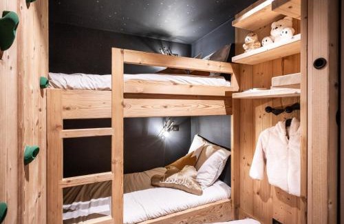 Praranger Casa | Maison Rénovée pour 6 Pers. à 2 km des Pistes avec Balcon et Skiroom - FR-1-570-59