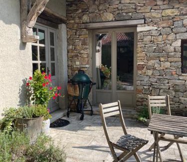 Jalogny Cabina | Maison Revenu