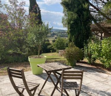 Jalogny Cabina | Maison Revenu