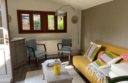 Jalogny Cabina | Maison Revenu