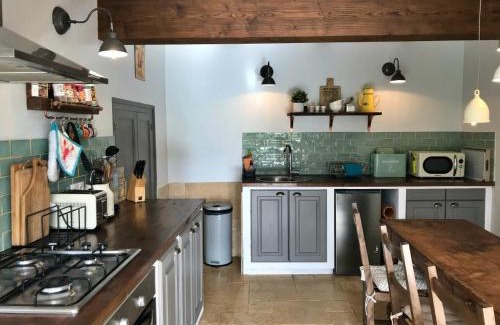 Segur-le-Chateau Casa | Maison Rocher