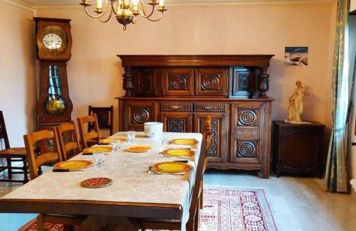 Tregastel Casa | Maison rustique à 100m de la mer, 6 pers, jardin, Wi-Fi, parking, animaux OK, Côte de Granit Rose - FR-1-542-15