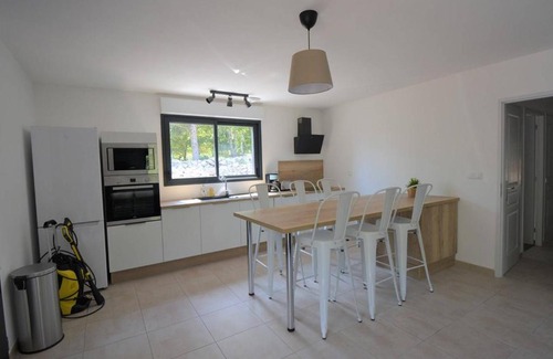 Saint Alban Auriolles Casa | Maison Saint-Alban-Auriolles, 4 pièces, 6 personnes - FR-1-382-140