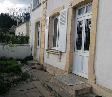 Guerigny Casa | Maison sansonnette