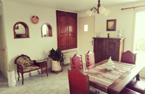 Disse-sous-le-Lude Casa | Maison située aux confins de la Vallée du Loir