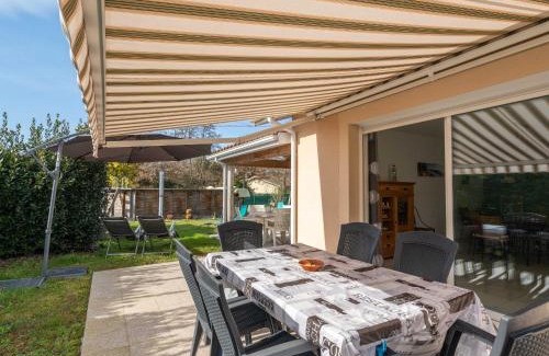 Aureilhan Casa | Maison spacieuse à 600m du lac, 8 pers., piscine - FR-1-50-161