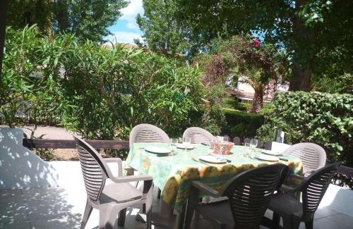 Marseillan Villa | Maison spacieuse avec piscine, tennis et terrasse, parking privé à Marseillan - FR-1-387-163
