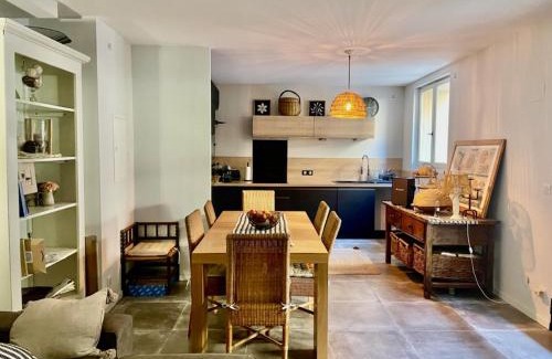 Roujan Casa | Maison spacieuse et confortable avec patio