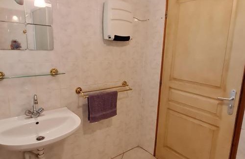 Meligny-le-Grand Casa | Maison spacieuse et confortable avec terrasse et jardin, idéale pour famille ou entreprise - FR-1-585-29