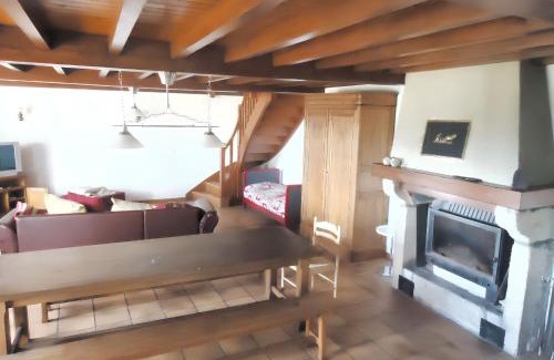 Celles-sur-Durolle Casa | Maison spacieuse près de Palladuc