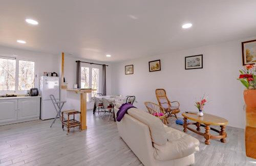 Saint-Cernin-de-Larche Casa | Maison Sur le Causse Corrézien