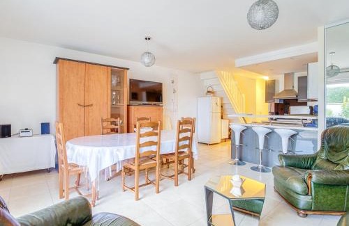 Biscarrosse Casa | Maison T5 à Biscarrosse avec 4 chambres, clim, WIFI, terrasse, proche activités et plages - FR-1-521-156