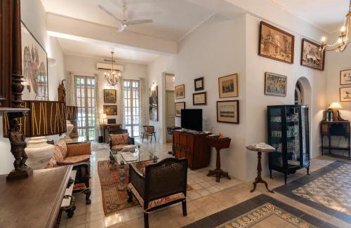 White Town Cama Y Desayuno | Maison Twenty Six by LuxUnlock Private Villas