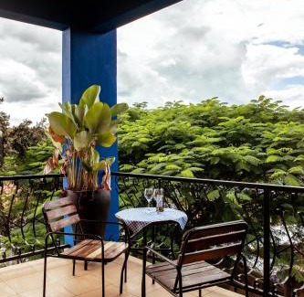 Remera Hotel | Maison Ubururu