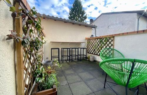Verdun Casa | Maison Verdun Centre "L'Aparté" - Terrasse - Wifi - 8 personnes - Géré Par PrestaZen'Services