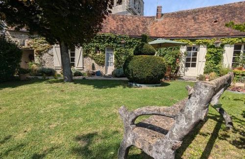 Yevre-le-Chatel Casa | Maison XVIIIe avec jardin privatif - Yèvre le Châtel - FR-1-590-440
