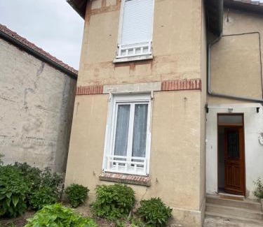 Mezieres-sur-Seine Casa | Maisoncat