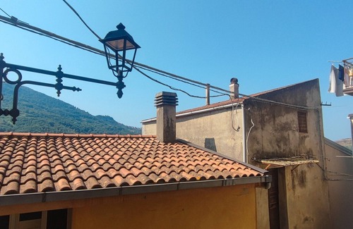 Sangineto Apartamento | Maisonette – authentic village, sea view