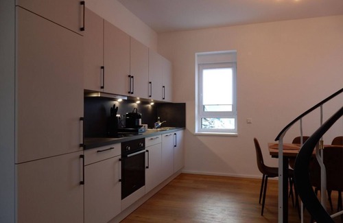 Bad Kreuznach Apartamento | Maisonette │ Old town │ Parking lot │ Kitchen │96 m² - Holiday home│ Central │3 Whg