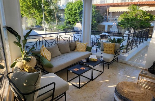 Kassandra Casa | Maisonette Olivia