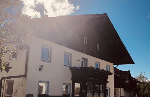 Traunreut Apartamento | Maisonette on the Traun, 50 sqm, 1 separate bedroom