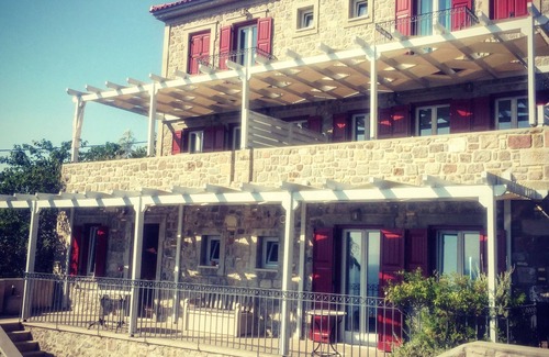 Mithimna Casa | Un Amplio 2 Nivel 2 dormitorios Ciudad-Home con impresionantes vistas al mar Egeo