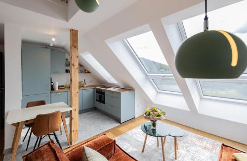 Niedersfeld Apartamento | Maisonette-Wohnung mit See-& Bergblick, Sauna