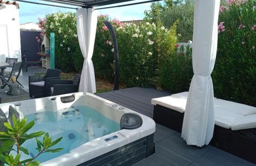 Les Mathes Casa | Maisonlazenitude-lapalmyre