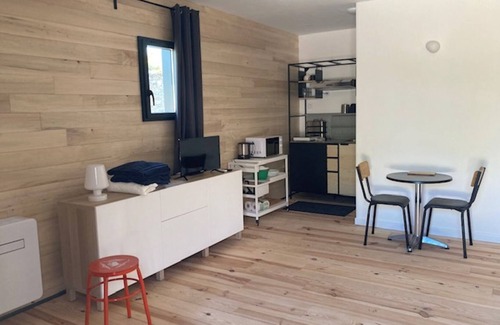 Saint-Pantaleon Casa | Maisonnette Moderne sur le Causse du Lot