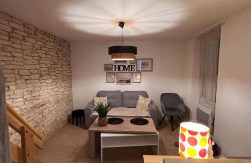 Saint-Florent-sur-Cher Casa | Maisonnette indépendante, calme et équipée