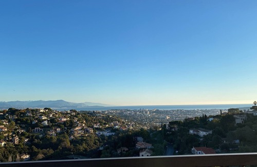 Golfe Juan Apartamento | Maisonnette apartment 69M2 2bed with large terrace sea and mountain view
