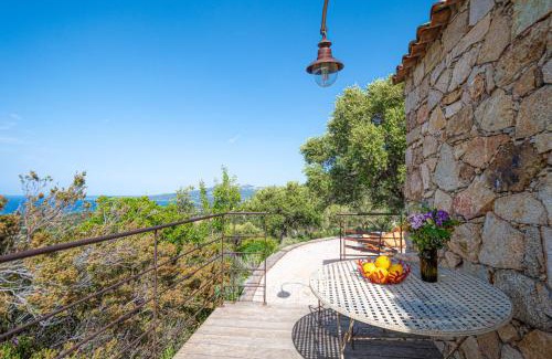 Calvi Apartamento | Maisonnette en plein maquis vue splendide à 5 min du centre et de la plage