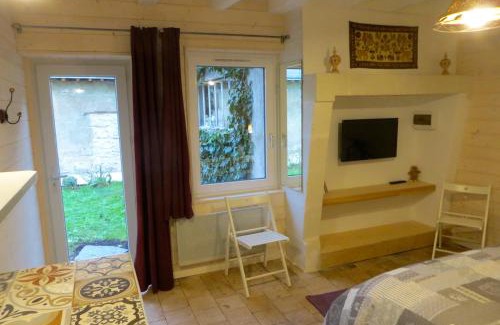 Montlouis-sur-Loire Casa | Maisonnette indépendante