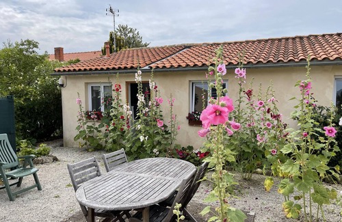Quartier des Boucholeurs Casa | Vrbo Property