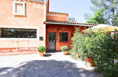 Entrechaux Apartamento | Maisonnette - WIFI - TERRASSES - LOCAL VÉLO - ANIMAUX PAYANTS