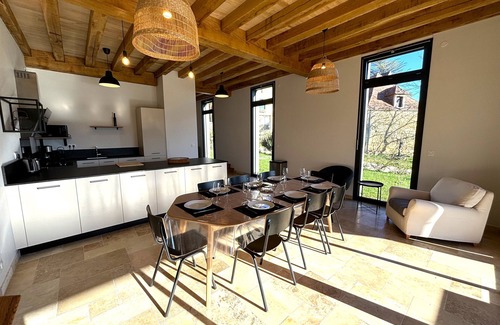 Saint-Vincent-de-Cosse Casa | MAISONS DE JEANNE: an exceptional stay for (large!) families or friends.