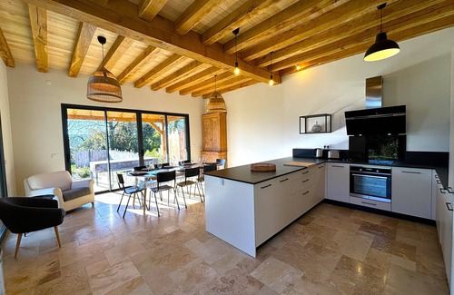 Saint-Vincent-de-Cosse Casa | MAISONS DE JEANNE: an exceptional stay for (large!) families or friends.