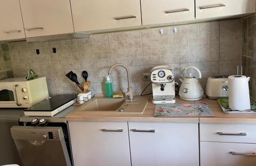 Tiszakecske Apartamento | MAJA Vendégház Tiszakécske