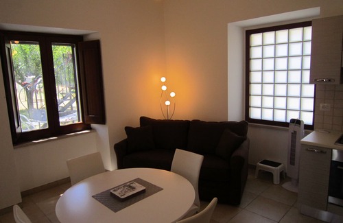 Rapino Apartamento | Parque Nacional de Majella en Abruzos - encantador apartamento con cocina y jardín.