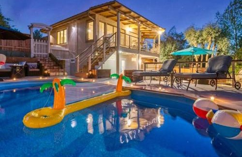 Poway Casa | Majestic 5BR Villa with Guesthouse, Pool & Spa