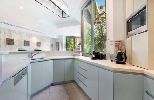 Double Bay Casa | Majestic, Family Sanctuary in Leafy Double Bay