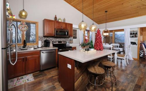 Chalet Village Villa | Majestic Getaway 1427