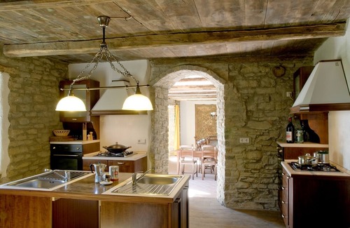 Mombarcaro Cabaña | Gran Villa con mucho carácter