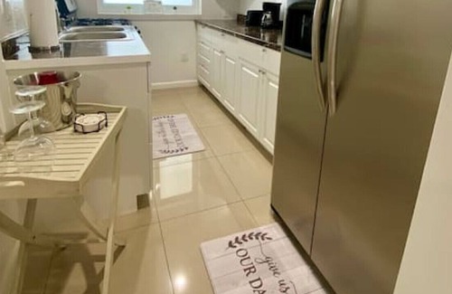 Hialeah Casa | Majestic Hideaway/5 minutes away from Airport