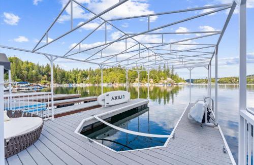 Lake Arrowhead Casa | Majestic Lakeview Lodge